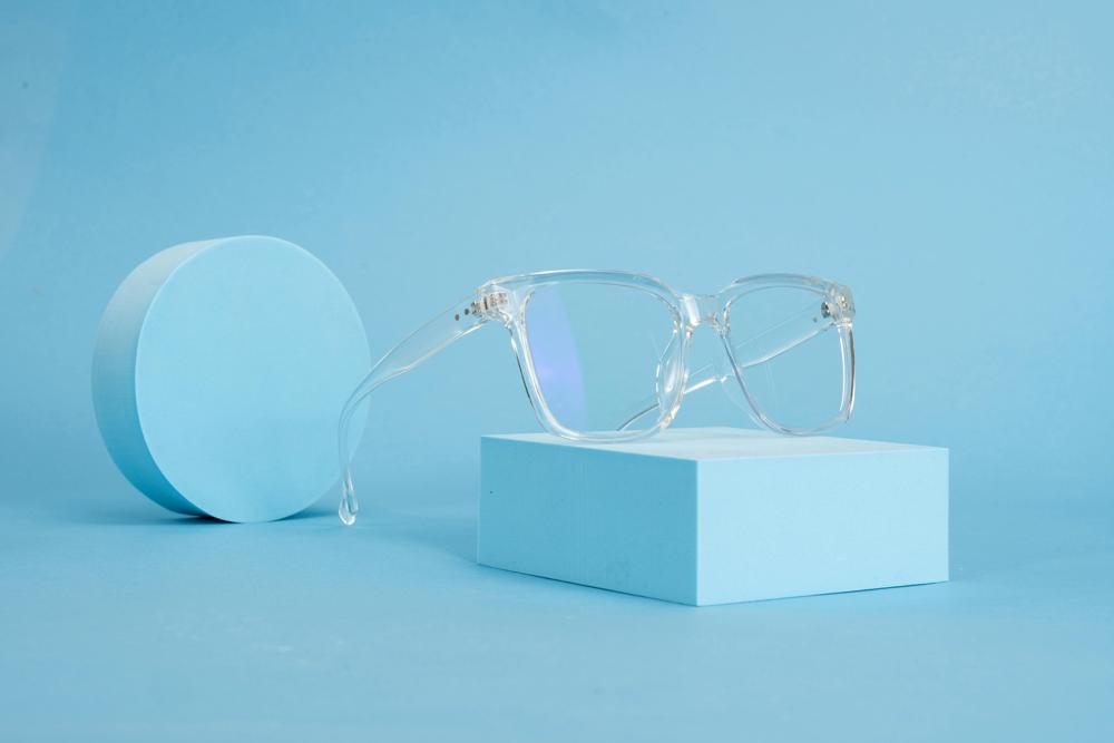 eyeglass frames-6d54d57eff864586a3b44e737c246adb.jpg eyeglass frames