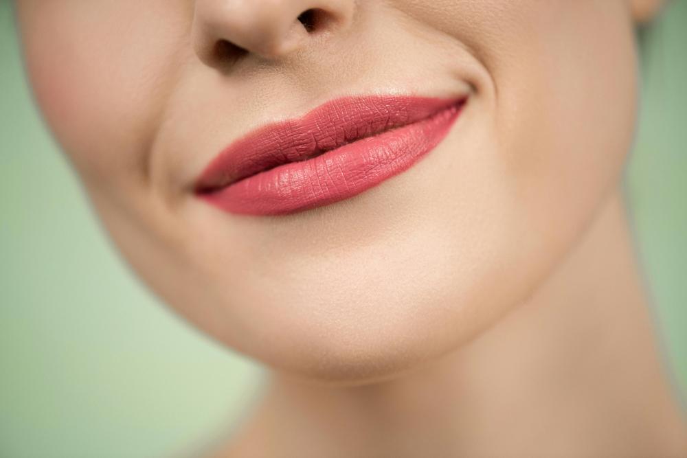 lip care-c83cb95fce2546ddb186f8e43144f971.jpg lip care