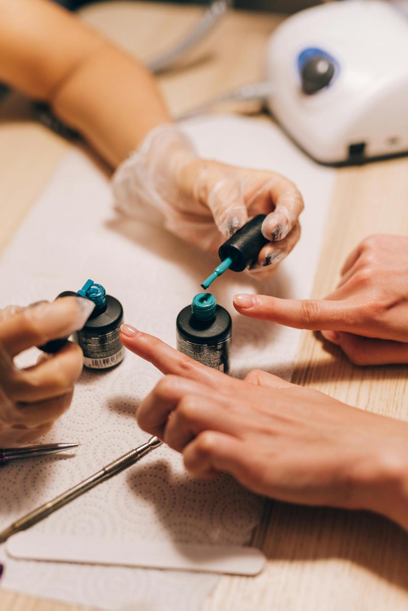 nail painting